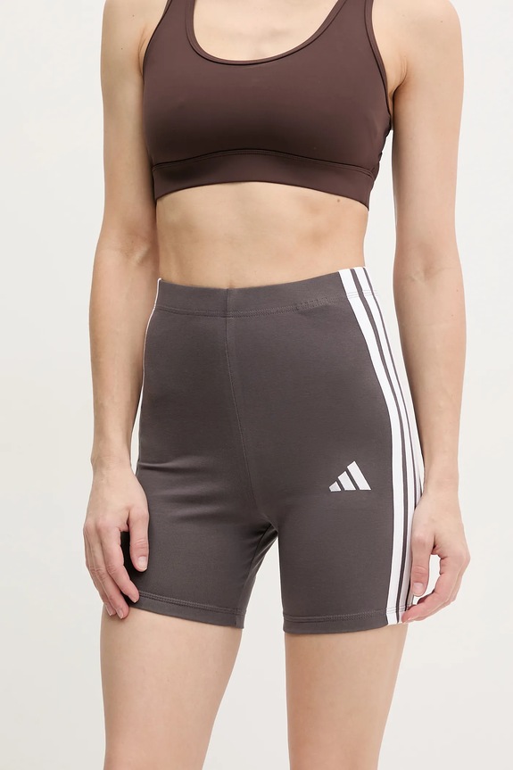 adidas szorty Essentials aplikacja szary JD0915