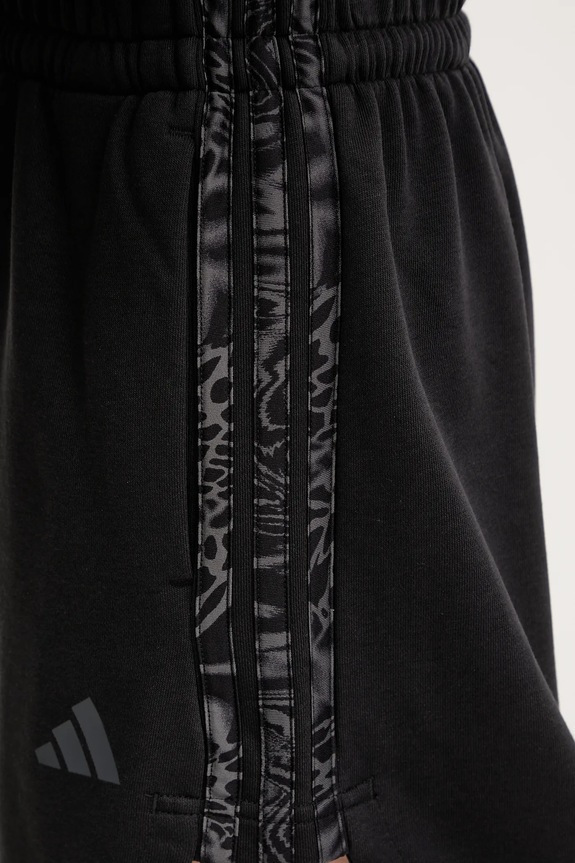 adidas rövidnadrág W AOP Blur fekete JG6224