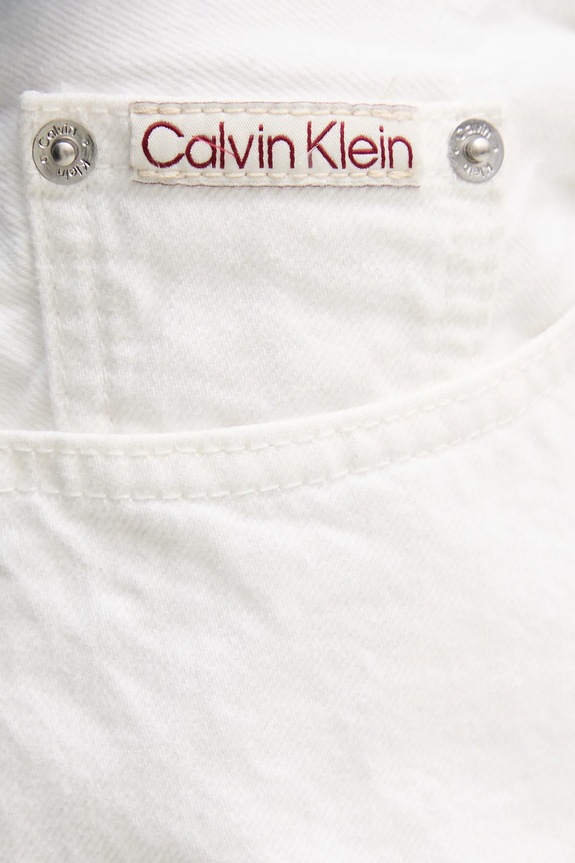 Rifľové krátke nohavice Calvin Klein Jeans biela J20J225201