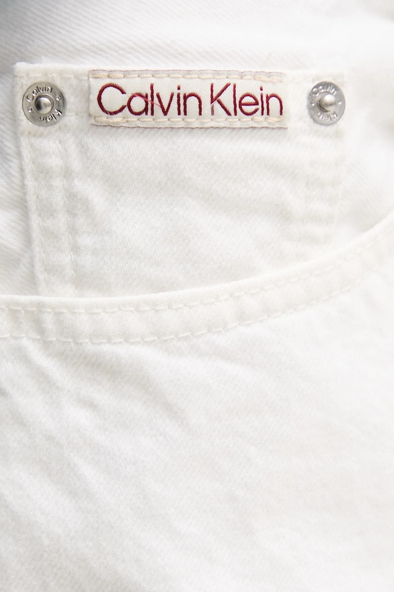 Rifľové krátke nohavice Calvin Klein Jeans biela J20J225201