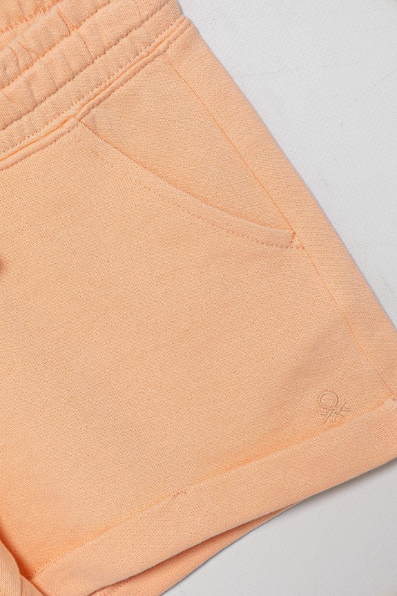 Deklice Otroške bombažne kratke hlače United Colors of Benetton 3J68C901C.G.Season.PPYA oranžna