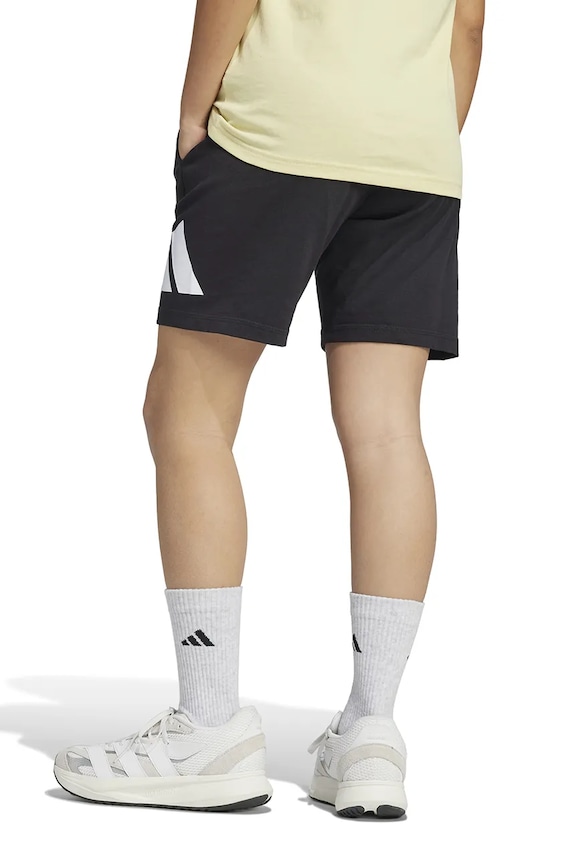 Detské bavlnené šortky adidas JE1391