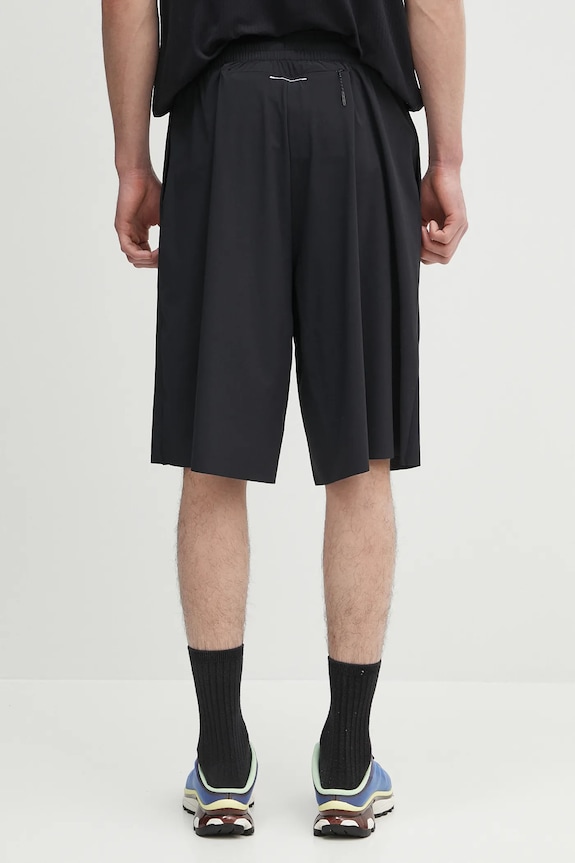 Odjeća Kratke hlače MM6 Maison Margiela x Salomon SH0MU0017 crna