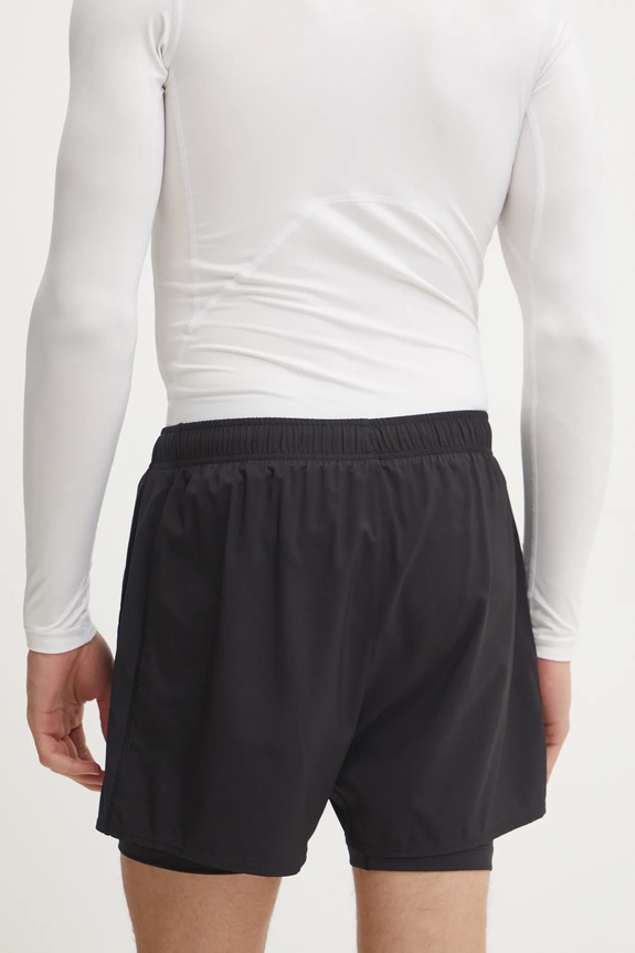 Abbigliamento Asics shorts da corsa Core 2011D218 nero