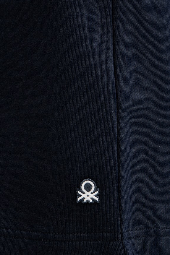 United Colors of Benetton pantaloni scurți de trening pentru bărbați, din bumbac bleumarin 342ZU900X