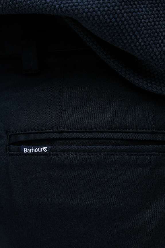Kratke hlače Barbour Smart Chino Short mornarsko plava MST0054
