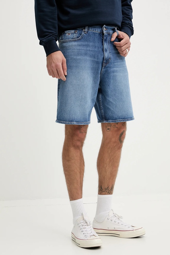 Tommy Jeans szorty jeansowe jeans niebieski DM0DM20952