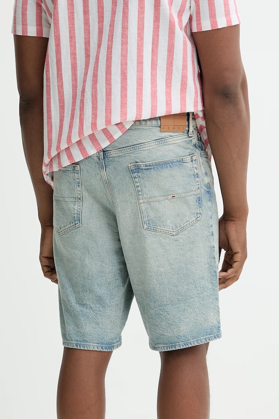 Oblečenie Rifľové krátke nohavice Tommy Jeans DM0DM20958 modrá