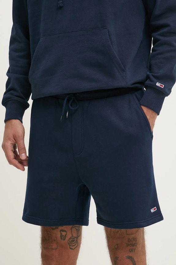Tommy Jeans teplákové šortky pánske s bavlnou tmavomodrá DM0DM21931