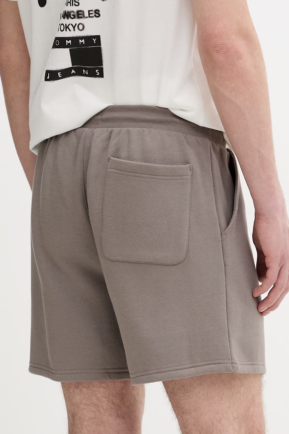 Îmbrăcăminte Tommy Jeans pantaloni scurți de trening pentru bărbați, cu bumbac DM0DM21931 maro