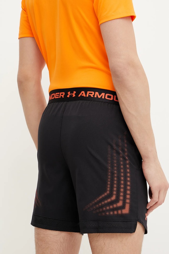Abbigliamento Under Armour pantaloncini da allenamento Vanish 1390054 nero