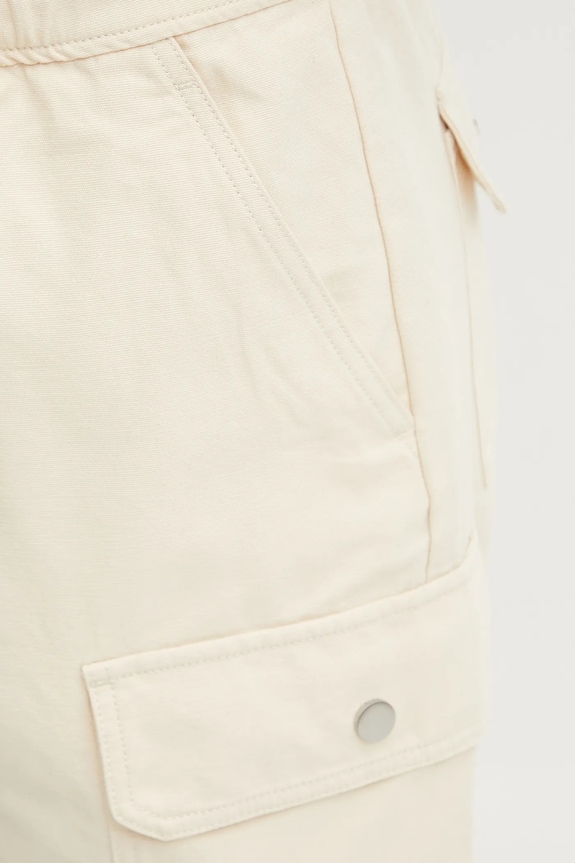 OAS pantaloni scurti din bumbac bej 5023.01