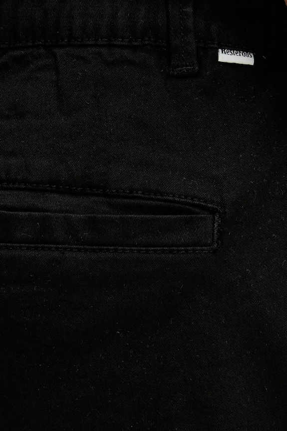 Šortky Resteröds Chin shorts čierna 55251.6410
