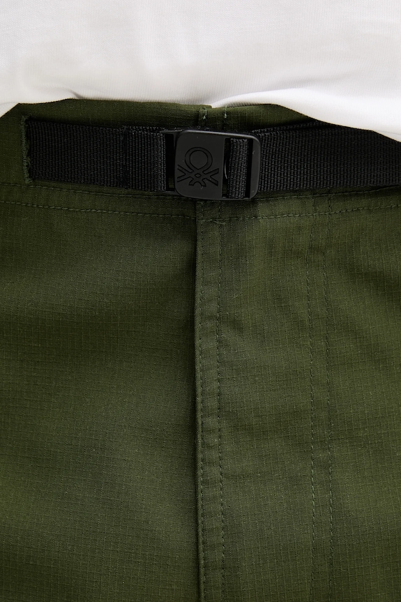 Kratke hlače United Colors of Benetton zelena 4HKQU9012