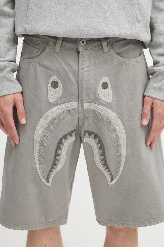 Хлопковые шорты A Bathing Ape Shark garment dye серый 1L30151001