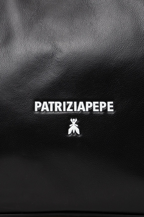 Шкіряна сумочка Patrizia Pepe чорний 8B0251.L147