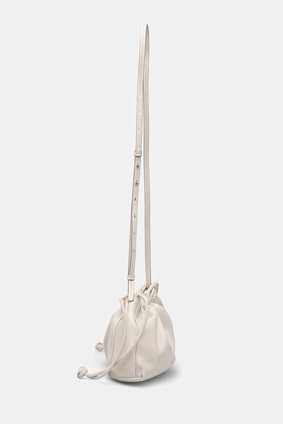 Kabelka Calvin Klein Jeans LV04K3060G béžová SS25