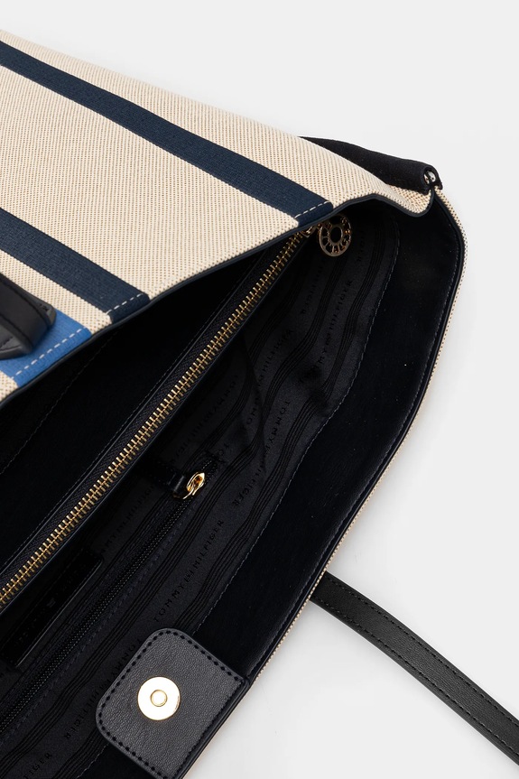 Kabelka Tommy Hilfiger námořnická modř AW0AW17382