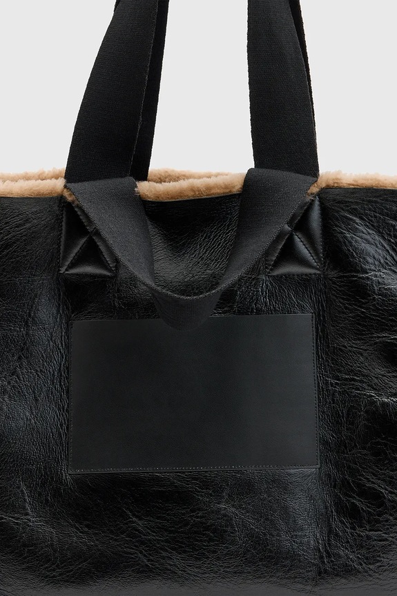 AllSaints geantă din piele cu două fețe IZZY SHEARLING W056XB