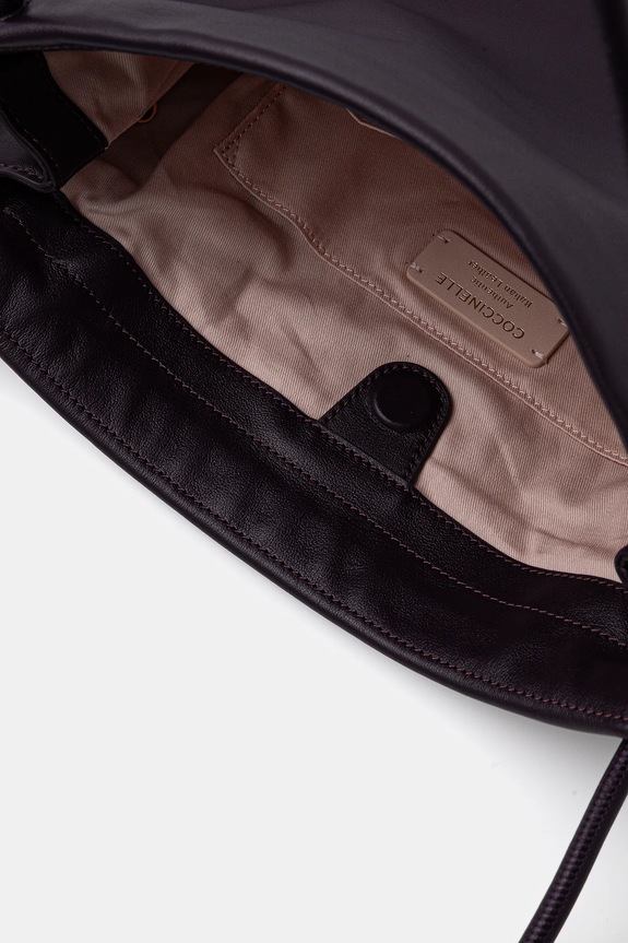 Δερμάτινη τσάντα Coccinelle E1.SS5.11.01.01 μωβ