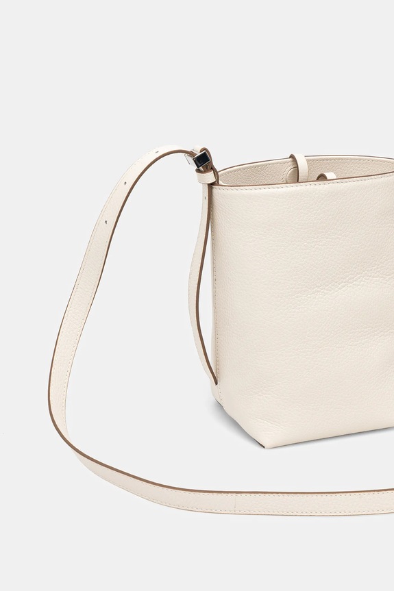 Dodatki Usnjena torbica Gianni Chiarini AMELIA BS.11345.COMM.GRN bež