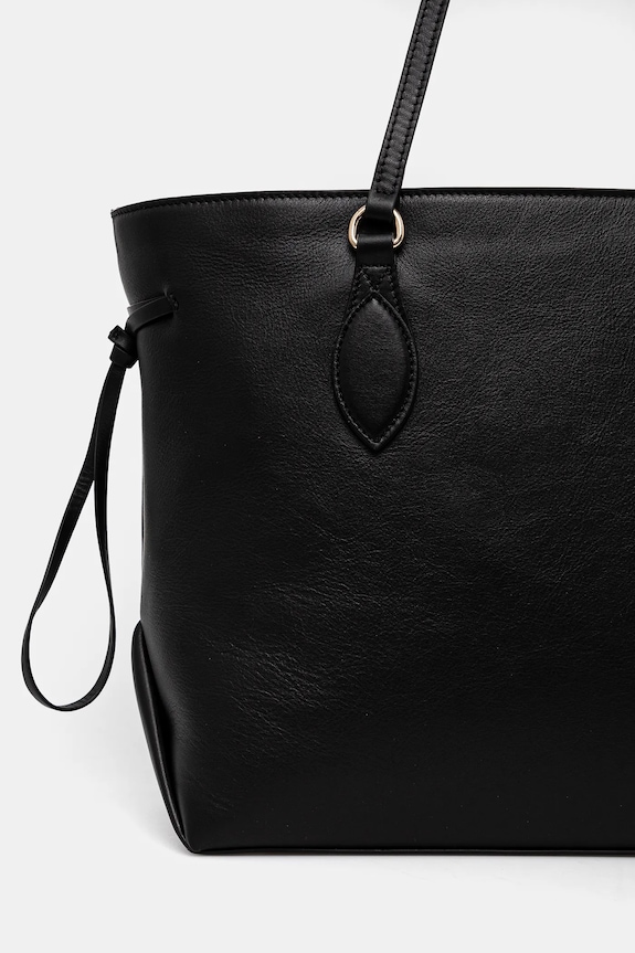 Guess torebka skórzana FLORENCE czarny HWFLNC.L5165