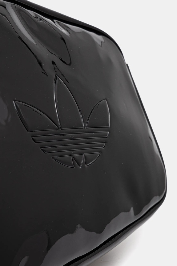 Kozmetična torbica adidas Originals AIRLINER črna JC6015
