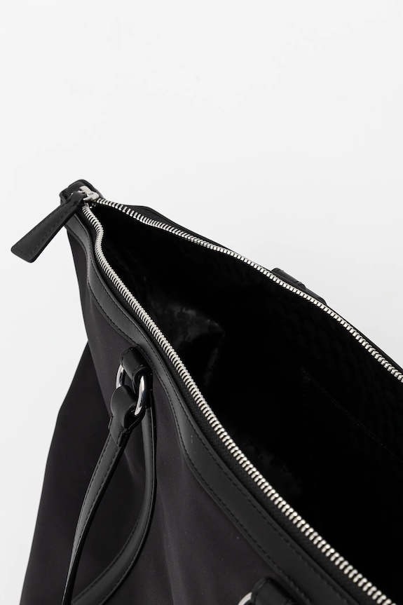 Τσάντα Karl Lagerfeld μαύρο A2W30080