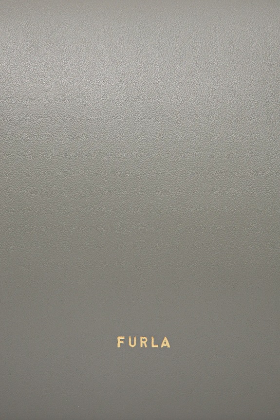 Δερμάτινη τσάντα Furla γκρί WB01654.BX3750.3771S