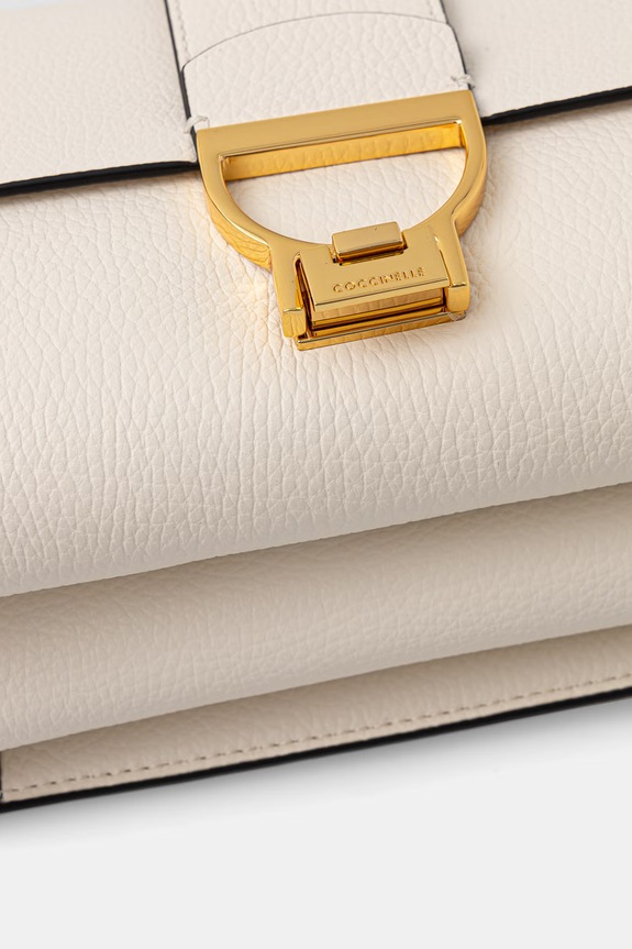 Δερμάτινη τσάντα Coccinelle ARLETTIS μπεζ MD5.12.07.01