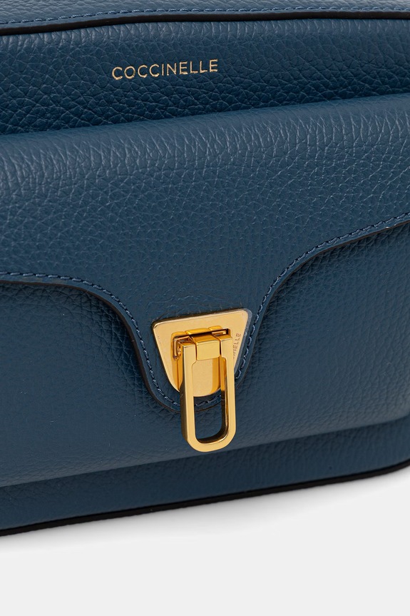 Coccinelle crossbody torba za žene kožna COCCINELLE BEAT SOFT plava MF6.15.02.01