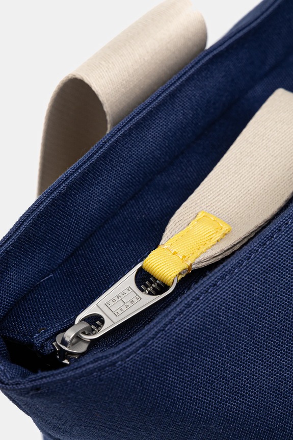 Tommy Jeans torba 36 x 41 x 19 cm granatowy AM0AM13278