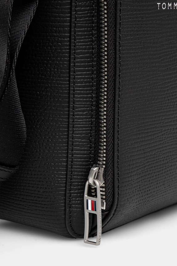 Kožna torbica Tommy Hilfiger crna AM0AM13308