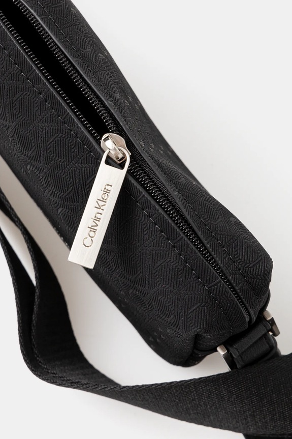 Ledvinka Calvin Klein K50K512739 černá