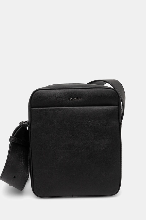 Calvin Klein saszetka nie mieści A4 czarny K50K512755
