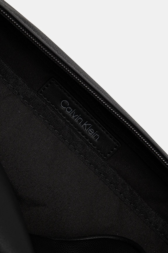 Calvin Klein kosmetyczka czarny K50K512801