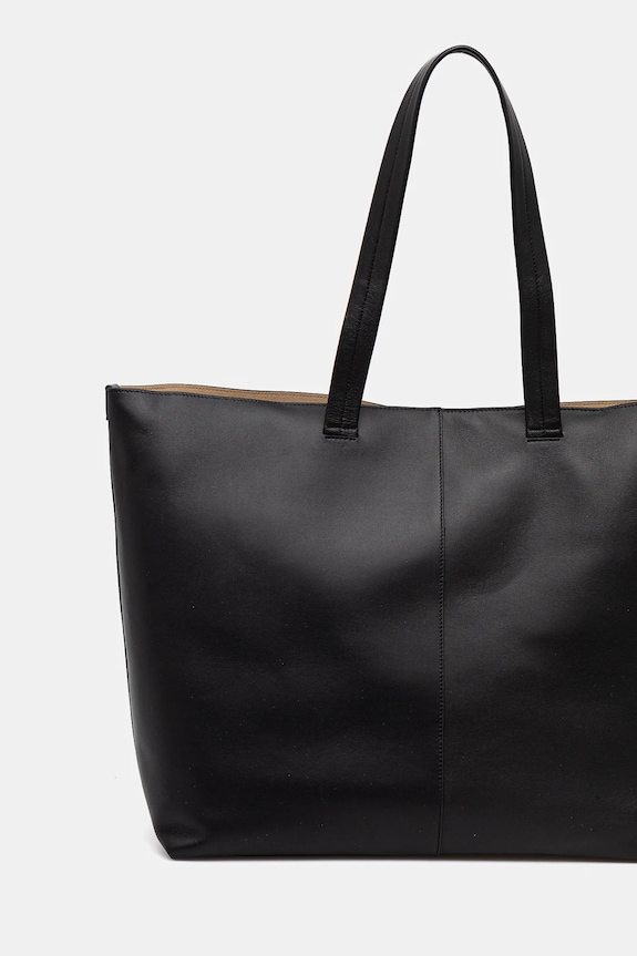 Kožená taška Calvin Klein 17 x 40 x 18 cm černá K50K512894