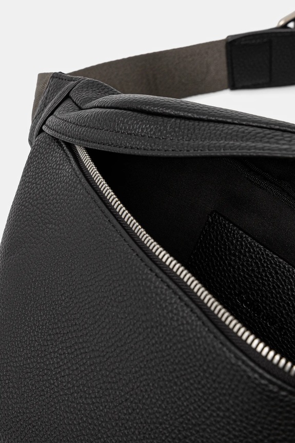 Τσάντα φάκελος Calvin Klein Jeans LV04G3082G μαύρο