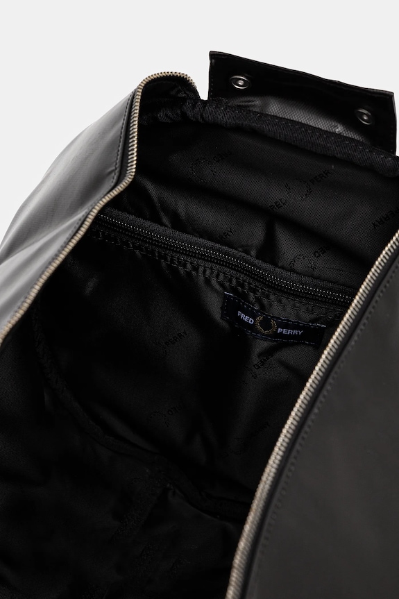 Fred Perry geanta L7255.635 bleumarin