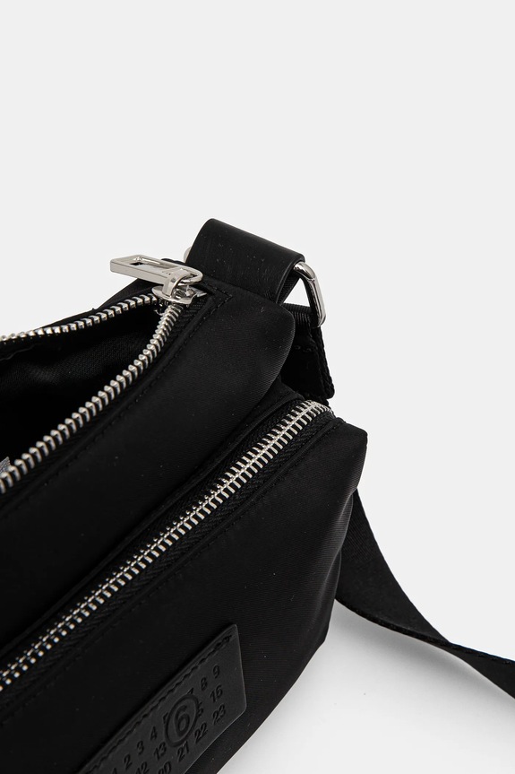 Τσάντα MM6 Maison Margiela μαύρο SB5WG0025.P6416