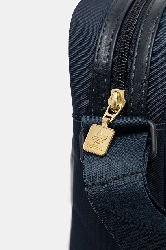 Σακίδιο adidas Originals JC8310 σκούρο μπλε