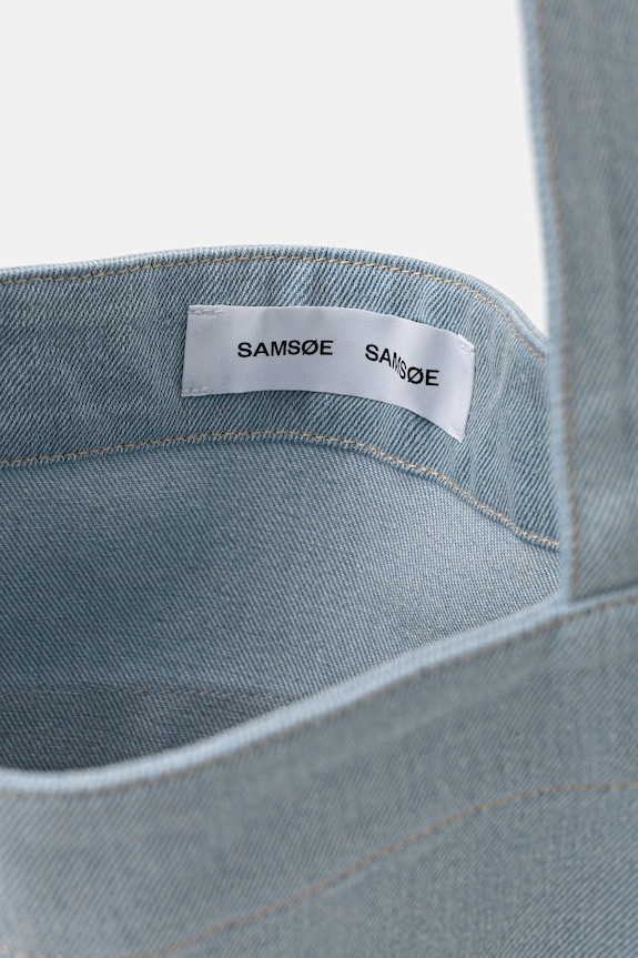 Samsoe Samsoe τσάντα ντένιμ SALUCA U25100002 μπλε
