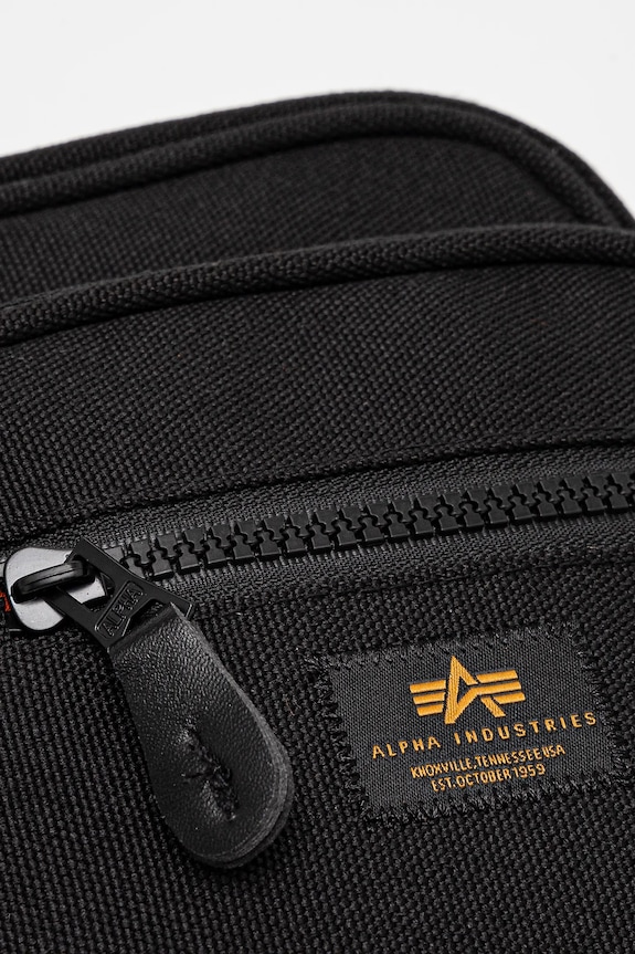 Σακίδιο Alpha Industries Label Messenger Bag S μαύρο 156941