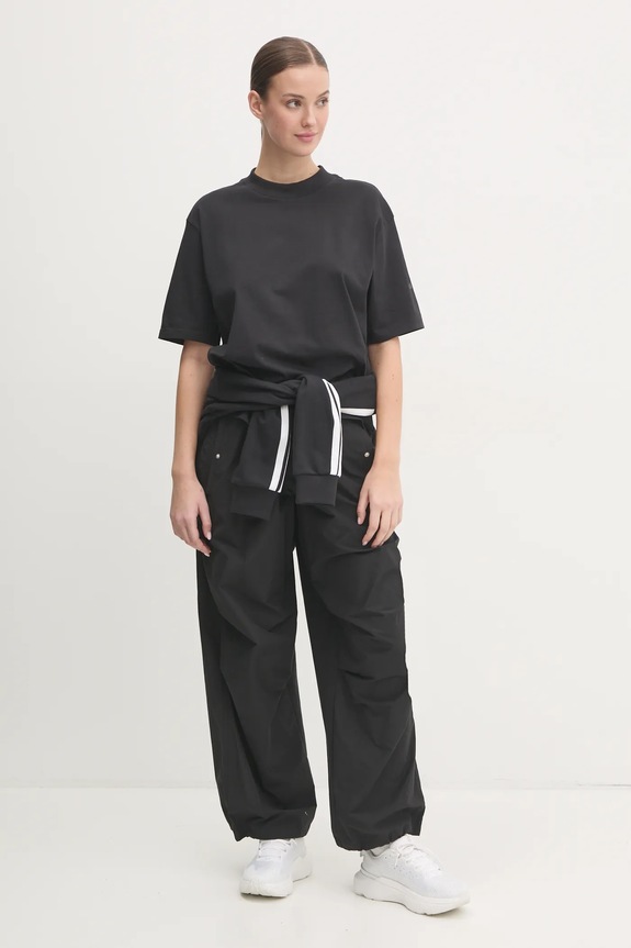 Βαμβακερό μπλουζάκι adidas Essentials JD3081 μαύρο AW25