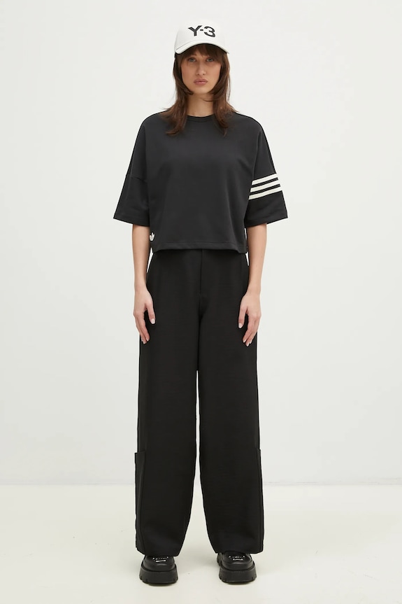adidas Originals t-shirt Neuclassics JI8510 black