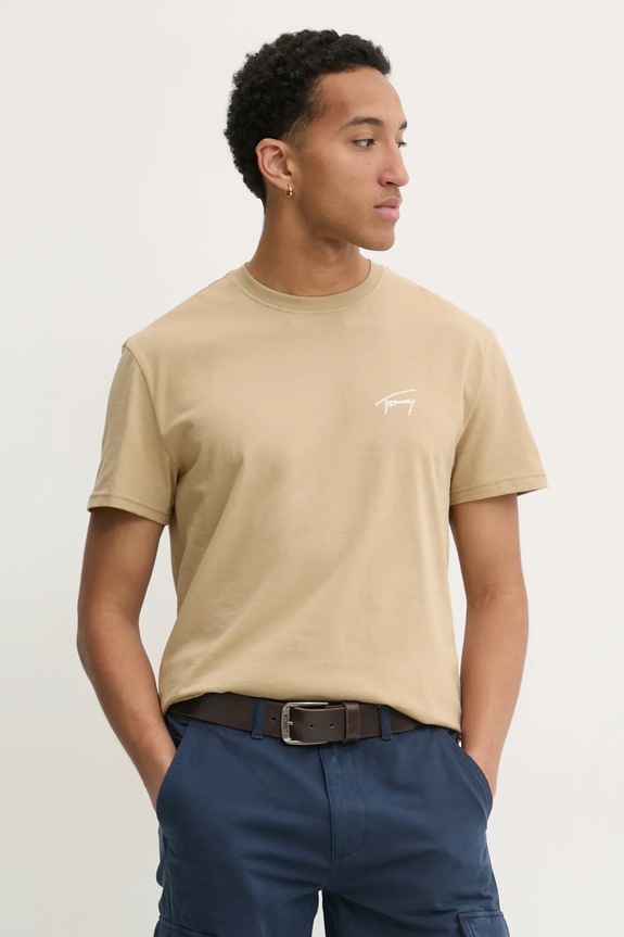 Bavlnené tričko Tommy Jeans nášivka béžová DM0DM21140