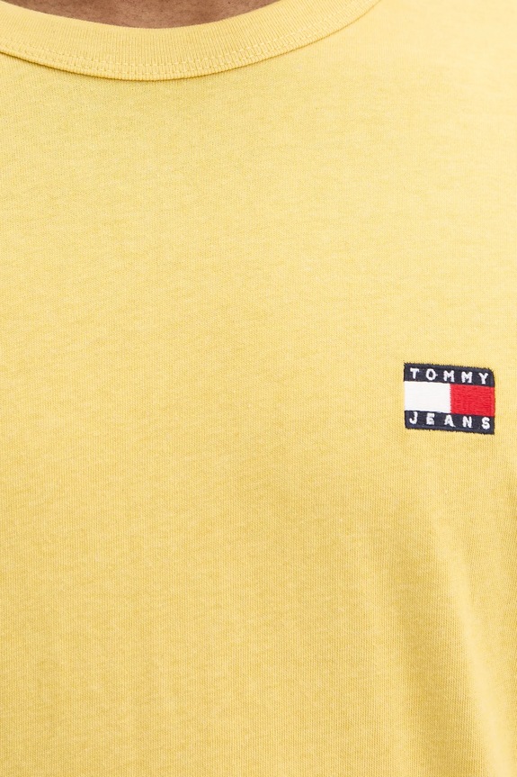 Βαμβακερό μπλουζάκι Tommy Jeans DM0DM20322 κίτρινο
