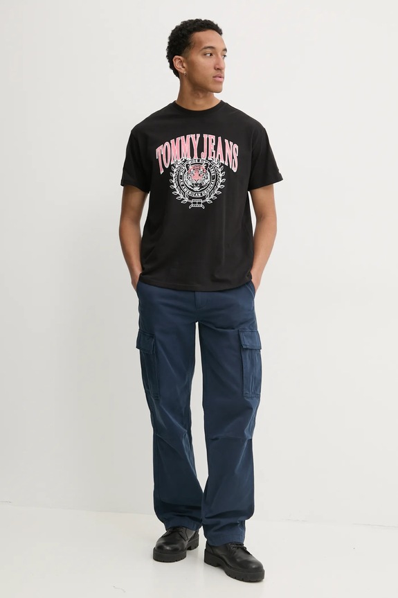 Pamučna majica Tommy Jeans DM0DM21191 crna SS25