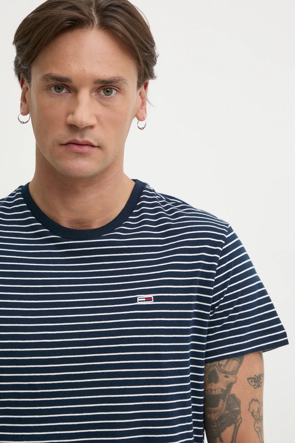 Bavlnené tričko Tommy Jeans tmavomodrá DM0DM20377