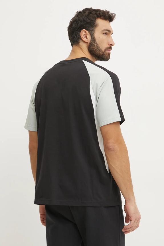 Odzież adidas t-shirt Essential Colorblock JD8060 czarny